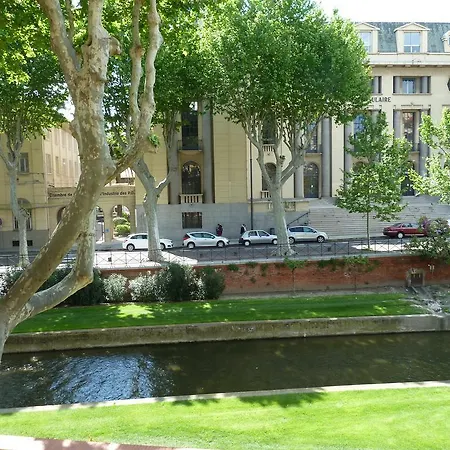 Rive Gauche